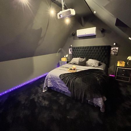 Magnifique Duplex Avec Jaccuzi, Sauna Et Cinema Room Privatif Fontenoy  Buitenkant foto