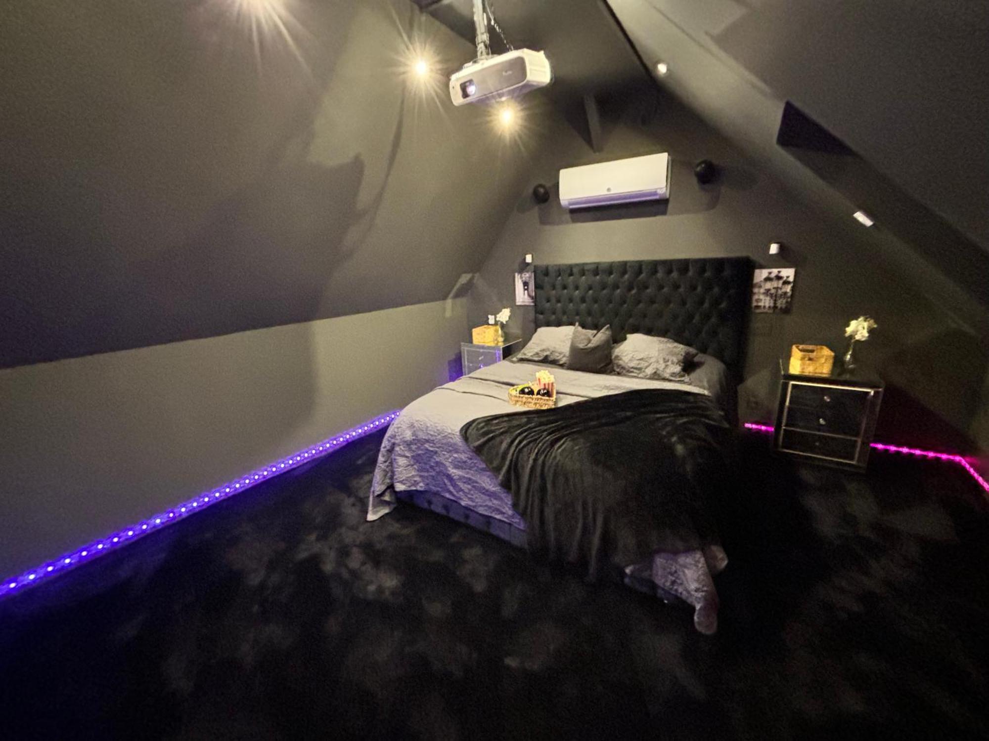 Magnifique Duplex Avec Jaccuzi, Sauna Et Cinema Room Privatif Fontenoy  Buitenkant foto